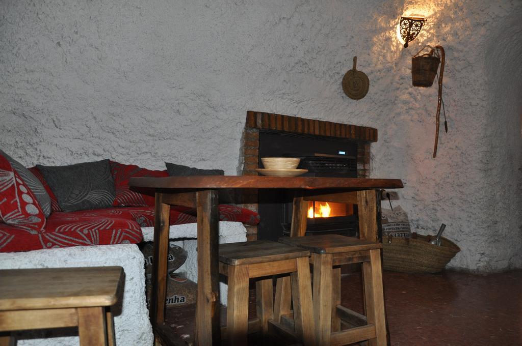 La Cueva De La Abuela Villa Cenes De La Vega Buitenkant foto