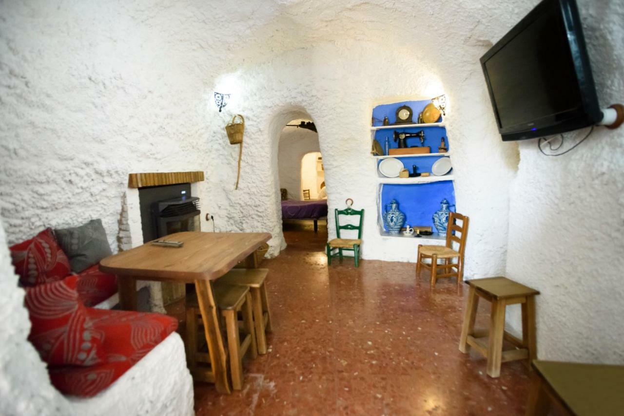 La Cueva De La Abuela Villa Cenes De La Vega Buitenkant foto